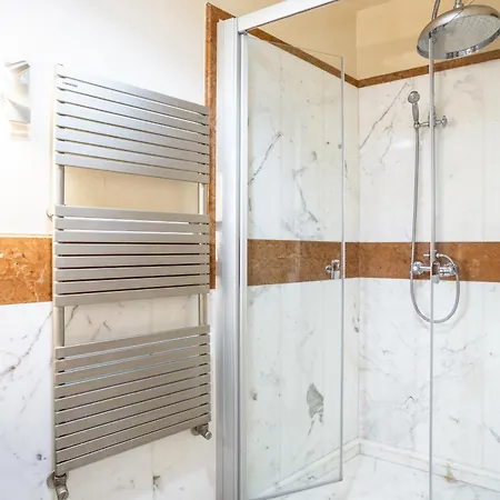 בית הארחה Opera Theater Relais רומא