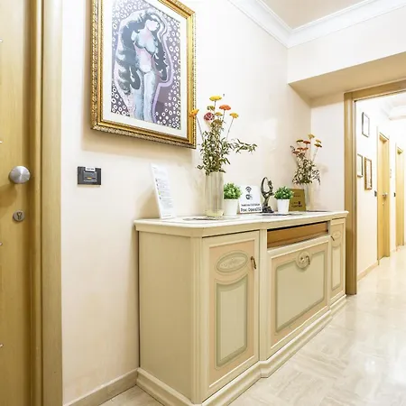 בית הארחה Opera Theater Relais רומא