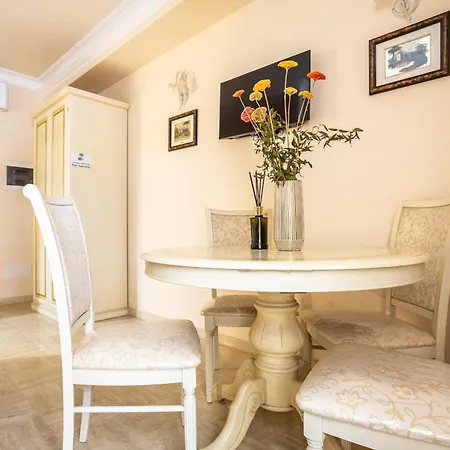 Opera Theater Relais 3*